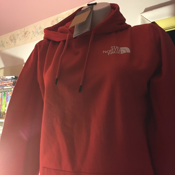 🏈🏈NWT Size X-Large Red The North Face Hoodie Men’s - Picture 2 of 7